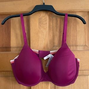 Victoria’s Secret Lightly Lined Bra 38DD